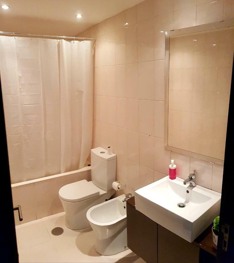 Guesthouse Metro Station Matosinhos  Bagian luar foto